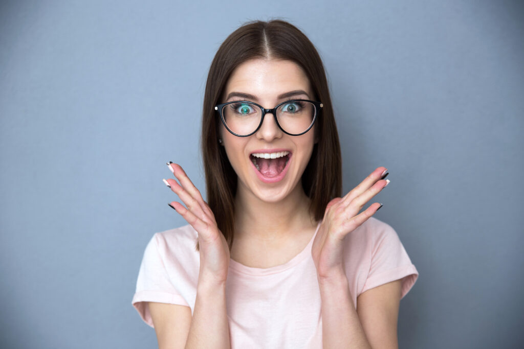 Best Glasses for Heart Shaped Faces + Where to Buy 60 cat eye heart shape face