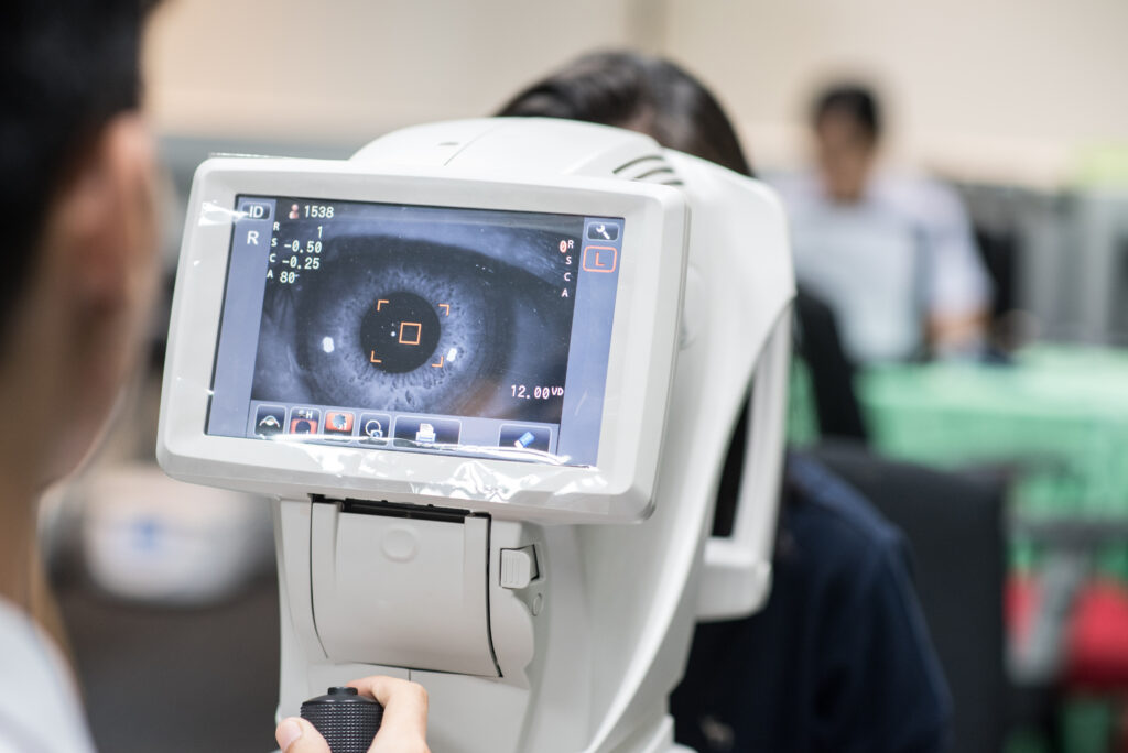 What is a Digital Eye Exam? 2 digital eye exam
