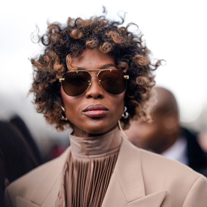 Best Glasses for Heart Shaped Faces + Where to Buy 65 naomi campbell face shape